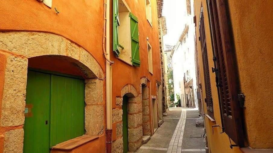 La Mansardiere Villecroze Bagian luar foto
