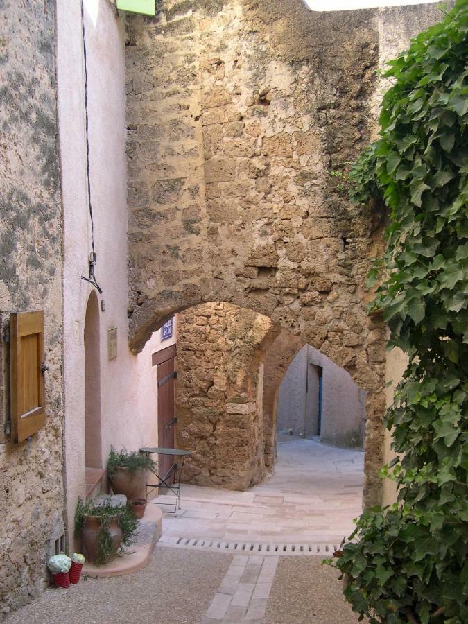 La Mansardiere Villecroze Bagian luar foto